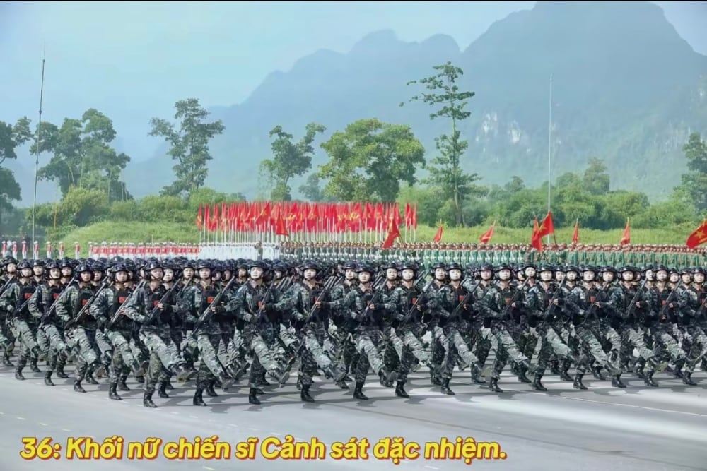 Khối nữ chiến sĩ Cảnh sát đặc nhiệm